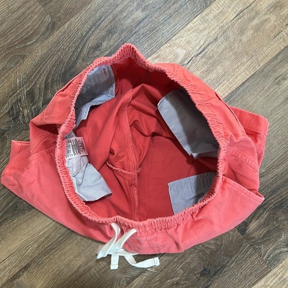 Brooks Brothers Men’s Shorts Size Medium. Salmon color 98% cotton adjustable - Picture 8 of 11